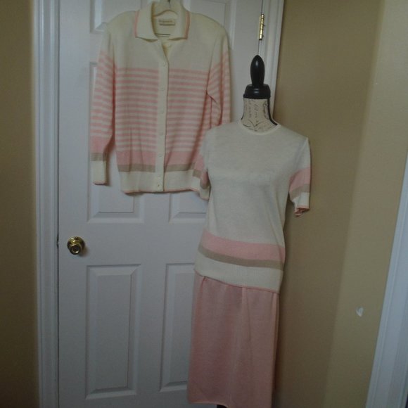 Vintage VIVANTI Sweater Skirt Set Short Sleeve 1960s size 8-10 - Picture 1 of 14